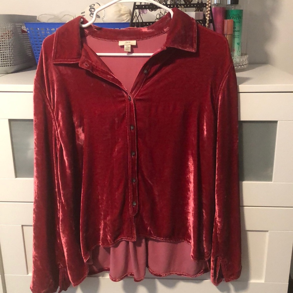Gorgeous cranberry red velour velvet button down shirt from JJill Medium Petite.